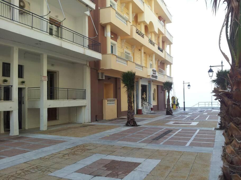 Cozy Seaside Apartment Loutraki Luaran gambar