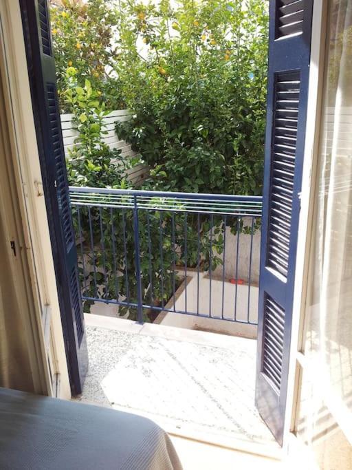 Cozy Seaside Apartment Loutraki Luaran gambar
