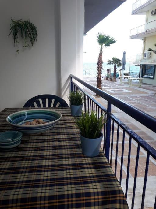 Cozy Seaside Apartment Loutraki Luaran gambar